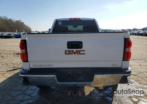 2018 GMC Sierra K2500 Slt z USA, uszkodzony, nr VIN 1GT12TEG1JF254028